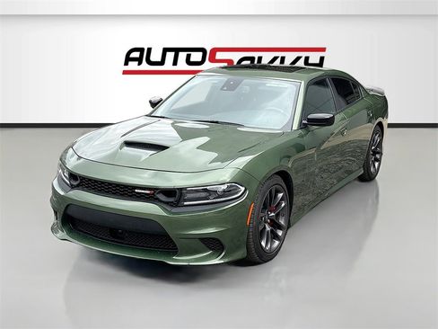 Used 2023 Dodge Charger R/T w/ Performance Handling Group image 3