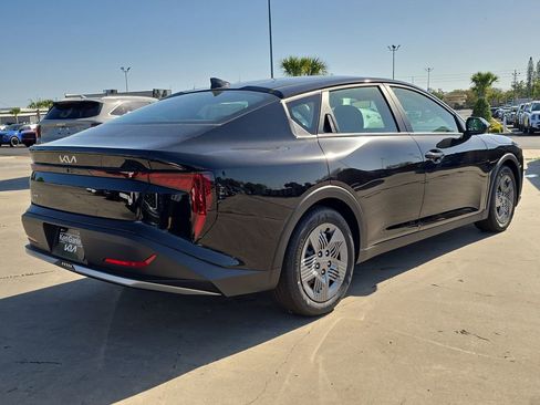 New 2026 Kia K4 LX image 8