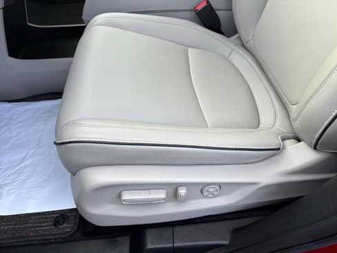 Used 2025 Honda Odyssey Touring image 19
