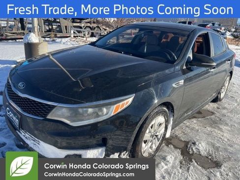 Used 2017 Kia Optima LX image 7