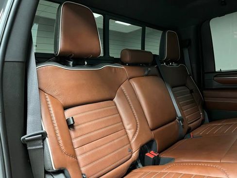 Used 2024 GMC Sierra 3500 Denali Ultimate AWD/4WD image 54