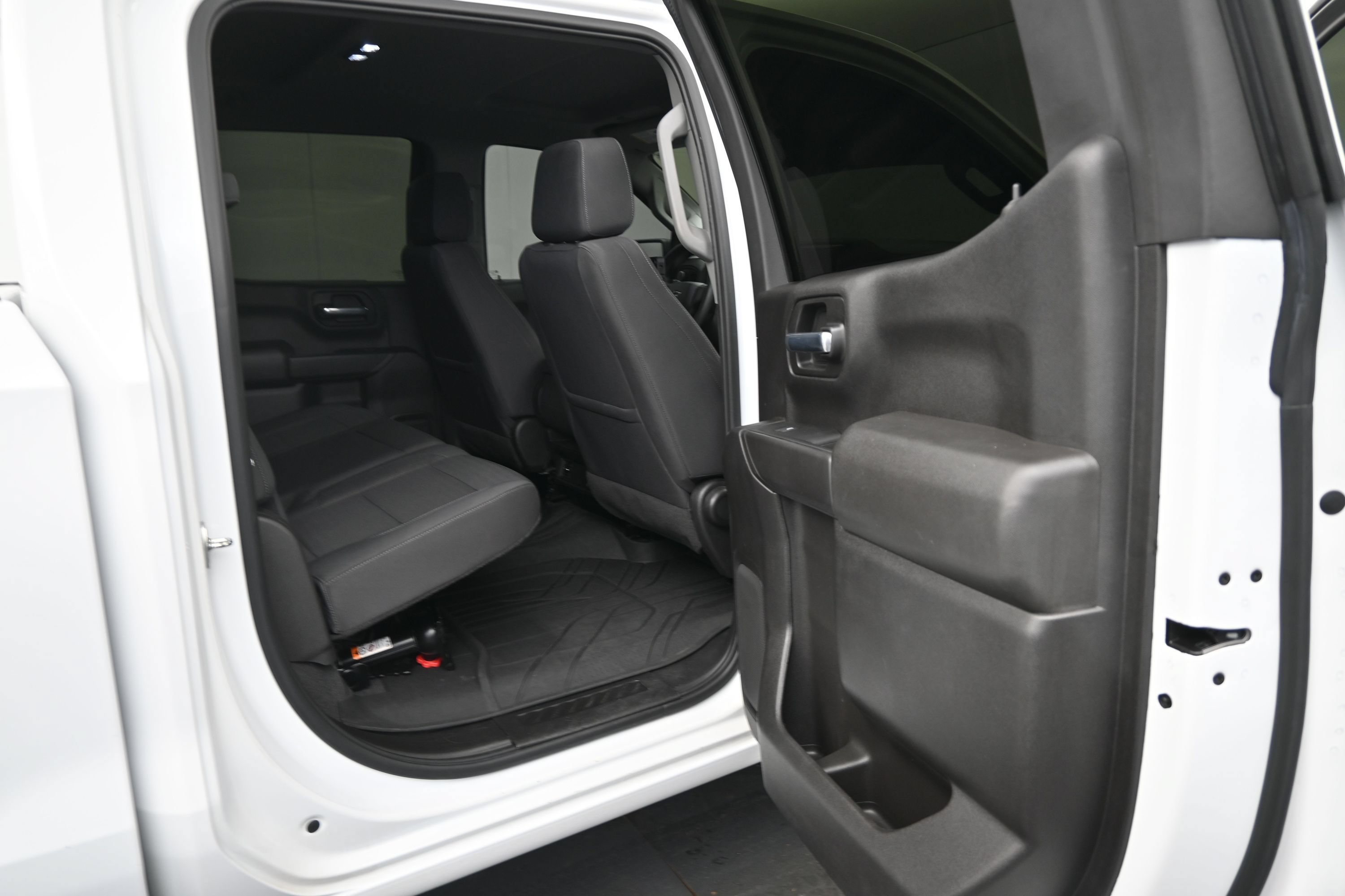 Used 2022 Chevrolet Silverado 1500 Custom Trail Boss w/ LPO, Dark Essentials Package AWD/4WD image 15