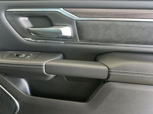 New 2026 RAM 1500 Laramie w/ Sport Appearance Package AWD/4WD image 18