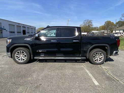 Used 2022 GMC Sierra 1500 SLT w/ SLT Premium Plus Package image 4