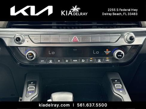 Certified 2021 Kia Telluride SX w/ Towing Package FWD image 23