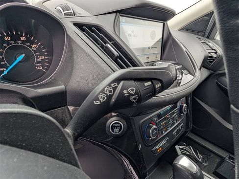 Used 2017 Ford Escape Titanium image 24