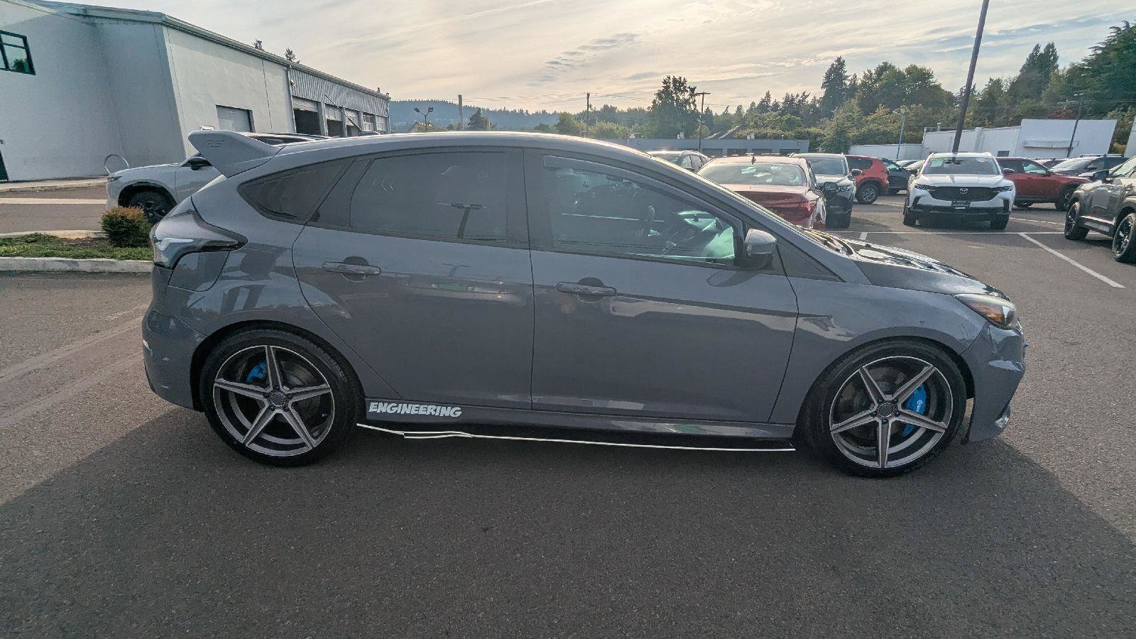Used 2017 Ford Focus RS AWD/4WD image 7