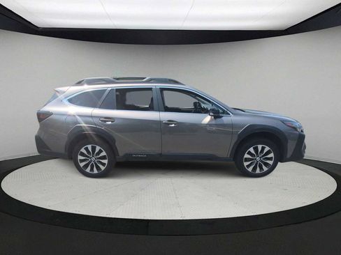 Used 2024 Subaru Outback Limited AWD/4WD image 9