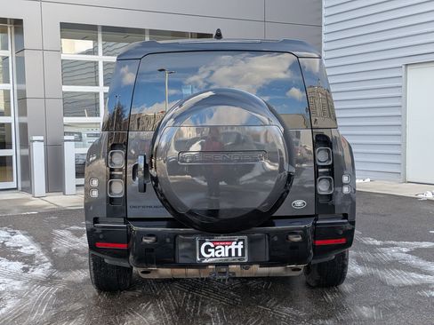 Used 2023 Land Rover Defender 130 X image 9