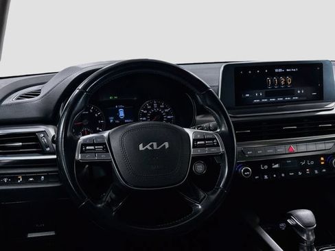 Used 2022 Kia Telluride LX AWD/4WD image 18