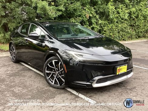 Used 2023 Toyota Prius Prime FWD image 1