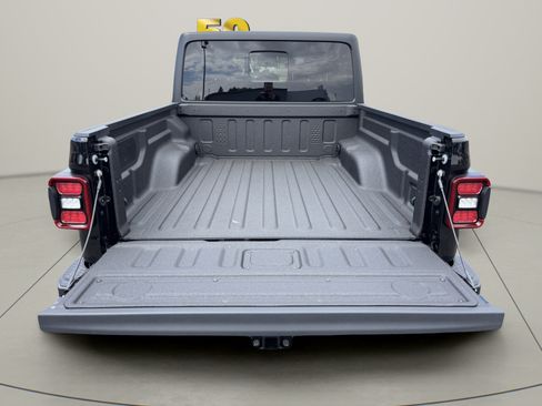 New 2026 Jeep Gladiator Sport AWD/4WD image 11