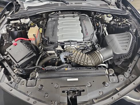 Used 2020 Chevrolet Camaro SS RWD image 32