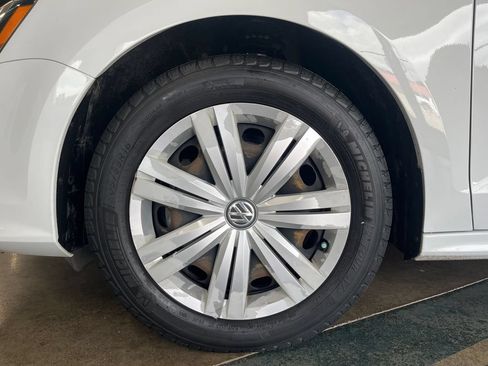 Used 2017 Volkswagen Jetta S FWD image 16