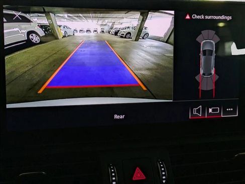 Certified 2025 Audi Q5 2.0T Premium image 13