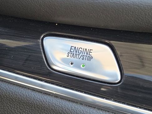 Used 2022 Buick Enclave Premium w/ Experience Buick Package image 17