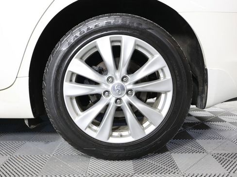Used 2011 INFINITI M56 x w/ Deluxe Touring Pkg AWD/4WD image 8