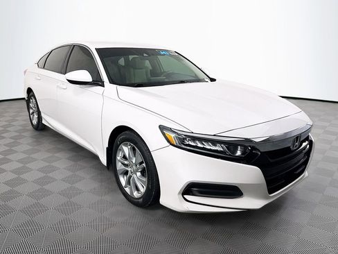 Used 2018 Honda Accord LX image 3
