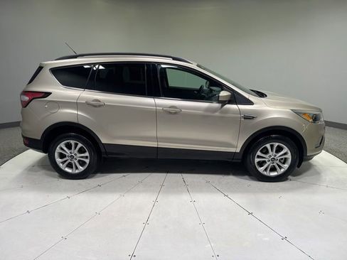 Used 2018 Ford Escape SE AWD/4WD image 7
