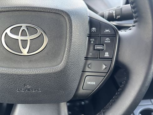 Used 2024 Toyota Prius LE image 14