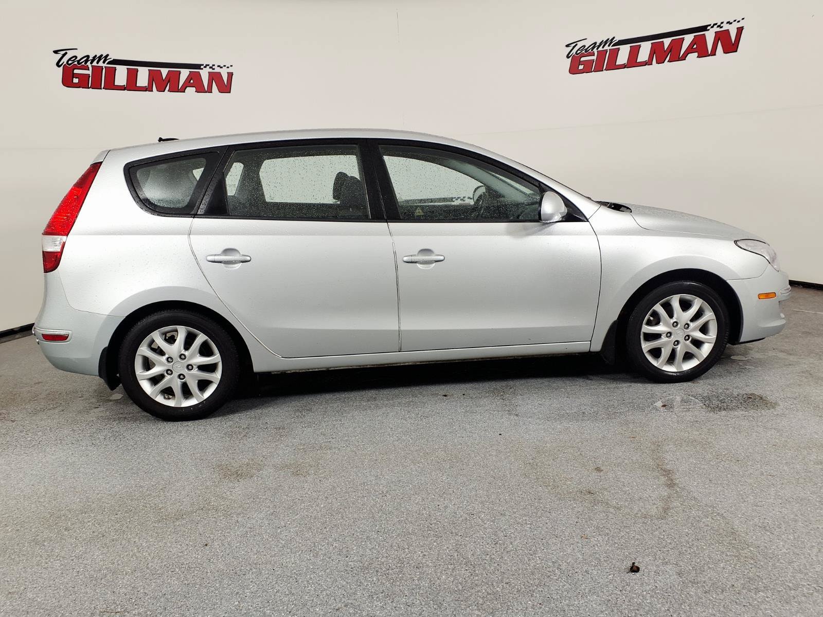 Used 2009 Hyundai Elantra FWD image 3