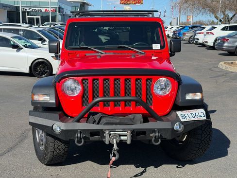 Used 2018 Jeep Wrangler Unlimited Sport S image 3