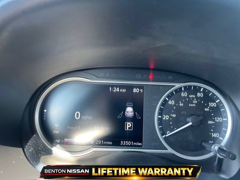 Used 2019 Nissan Kicks SR w/ SR Premium Package FWD image 13