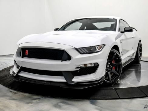 Used 2016 Ford Mustang Shelby GT350R w/ GT350R Equipment Group 920A image 5