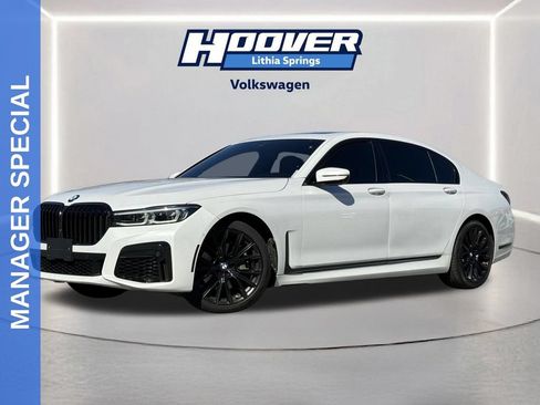 Used 2022 BMW 740i w/ M Sport Package RWD image 1