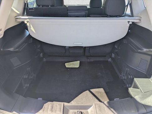 Used 2020 Nissan Rogue S FWD image 6