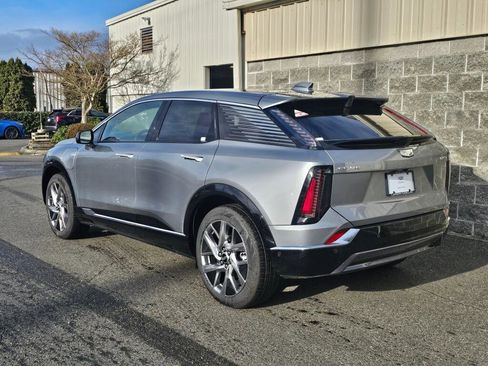 New 2026 Cadillac Optiq Luxury 2 image 4