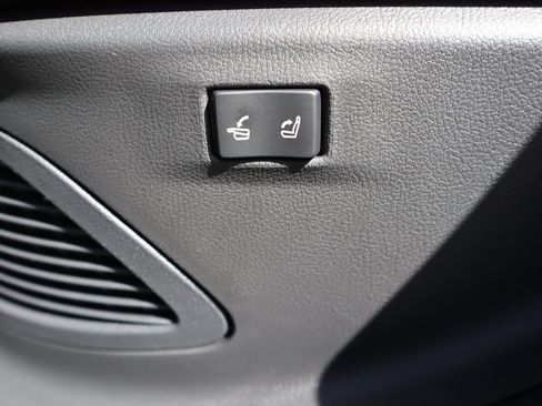 Used 2026 Lexus RX 500h F Sport image 42