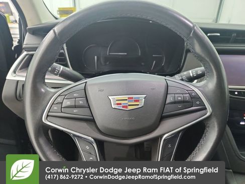 Used 2017 Cadillac XT5 Luxury w/ Driver Awareness Package image 22