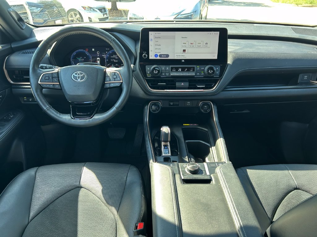 Certified 2025 Toyota Grand Highlander AWD Hybrid image 19