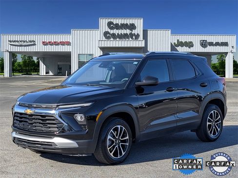 Used 2025 Chevrolet TrailBlazer LT image 3