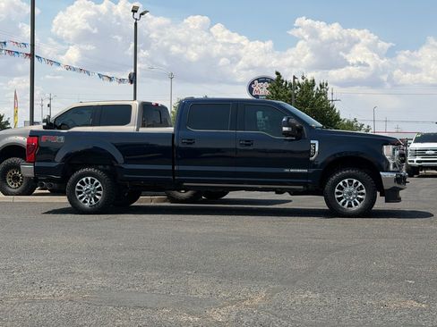Used 2022 Ford F350 Lariat w/ Lariat Ultimate Package AWD/4WD image 3