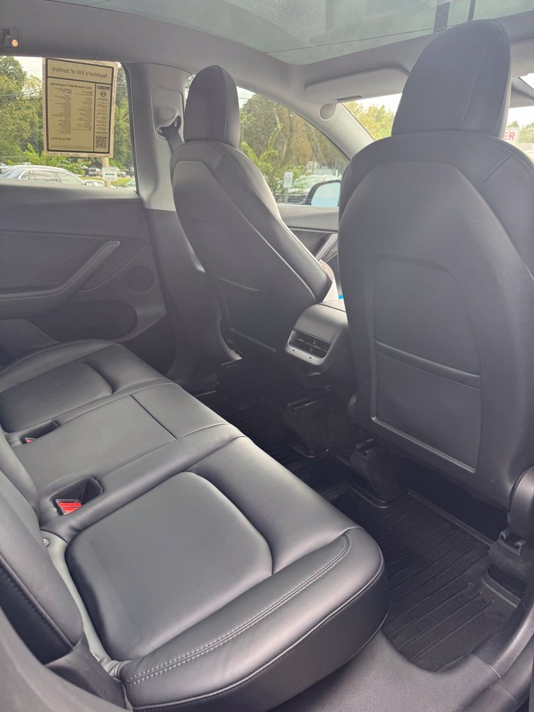 Used 2022 Tesla Model Y Long Range AWD/4WD image 11