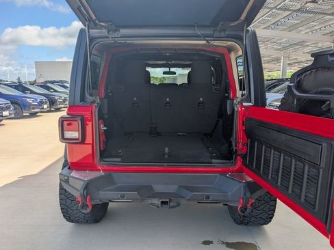 Used 2022 Jeep Wrangler Unlimited Sport AWD/4WD image 28