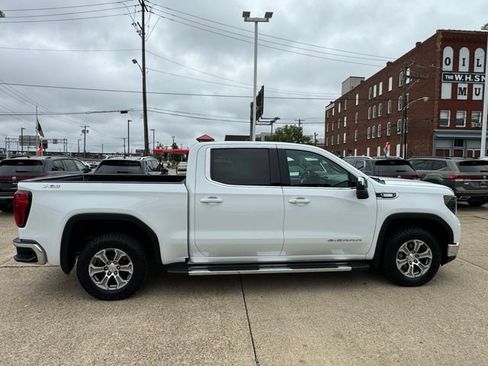Used 2025 GMC Sierra 1500 SLE w/ X31 Off-Road Package AWD/4WD image 6