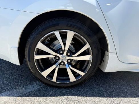 Used 2018 Nissan Maxima 3.5 SV FWD image 14
