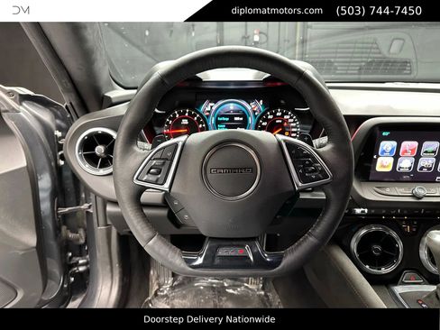 Used 2018 Chevrolet Camaro ZL1 image 21
