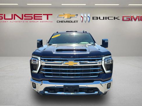 Certified 2024 Chevrolet Silverado 3500 LTZ w/ LTZ Plus Package image 2