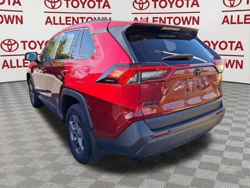 Used 2024 Toyota RAV4 XLE w/ Convenience Package AWD/4WD image 4