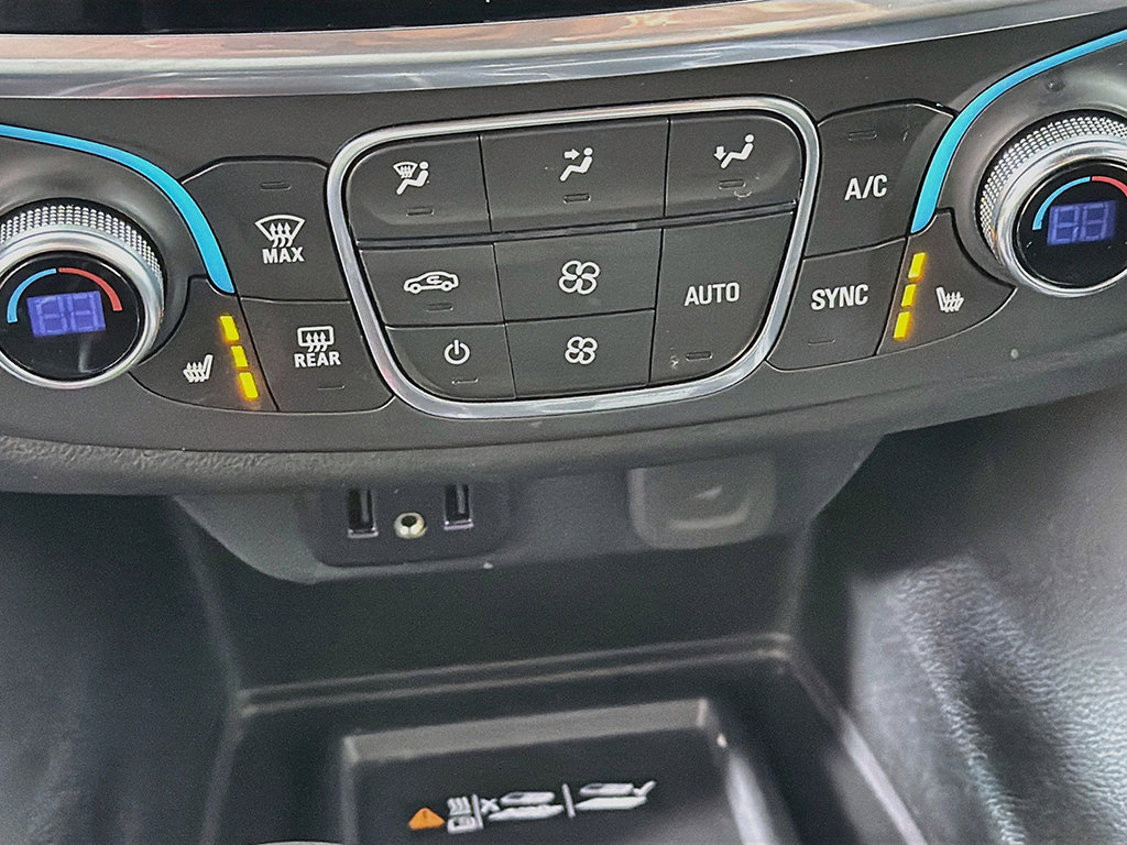 Used 2023 Chevrolet Traverse LT w/ LPO, 'HIT The Road' Package AWD/4WD image 38