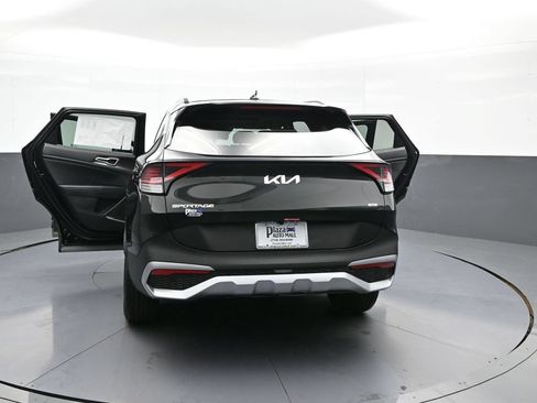 Certified 2025 Kia Sportage EX w/ EX Premium Package AWD/4WD image 48