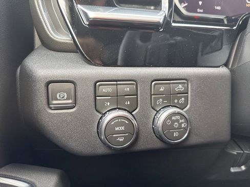 New 2026 GMC Sierra 1500 Elevation w/ Elevation Premium Package AWD/4WD image 25