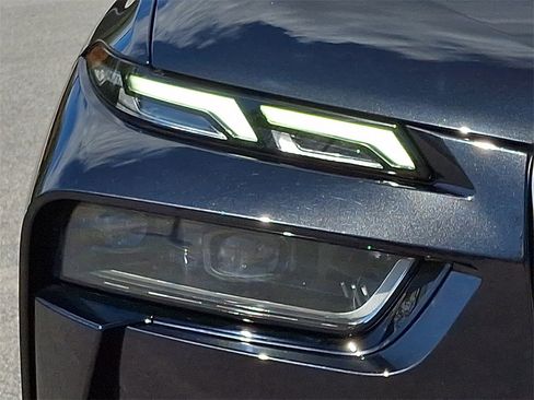 Certified 2023 BMW X7 xDrive40i w/ Executive Package image 14