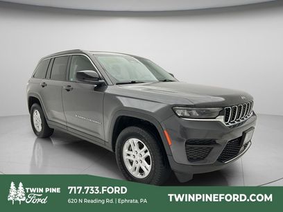 Used 2023 Jeep Grand Cherokee Laredo w/ Luxury Tech Group I