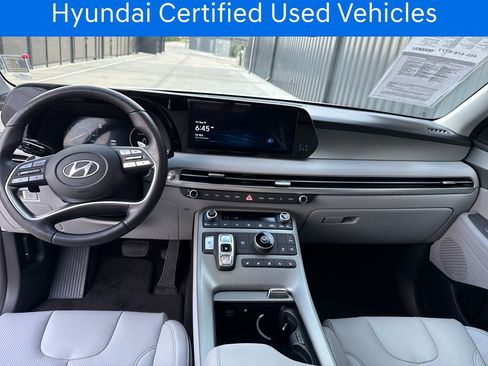 Used 2025 Hyundai Palisade SEL FWD image 14