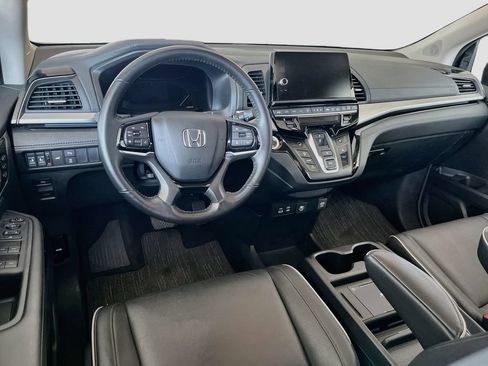 Used 2025 Honda Odyssey Touring image 24